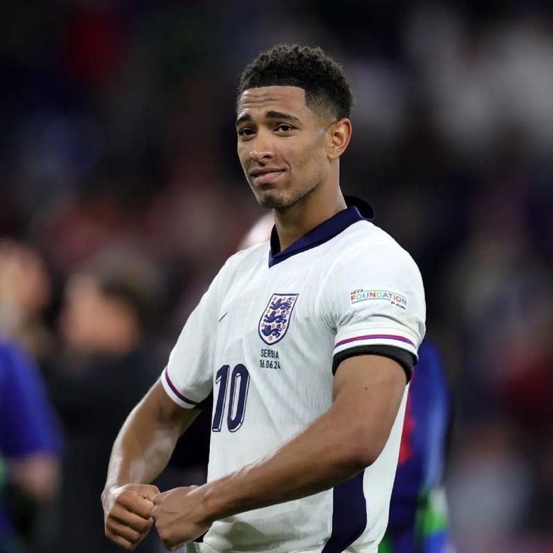 尤文本赛季税前年薪前20：弗拉霍维奇2220万第1，戴维1110万