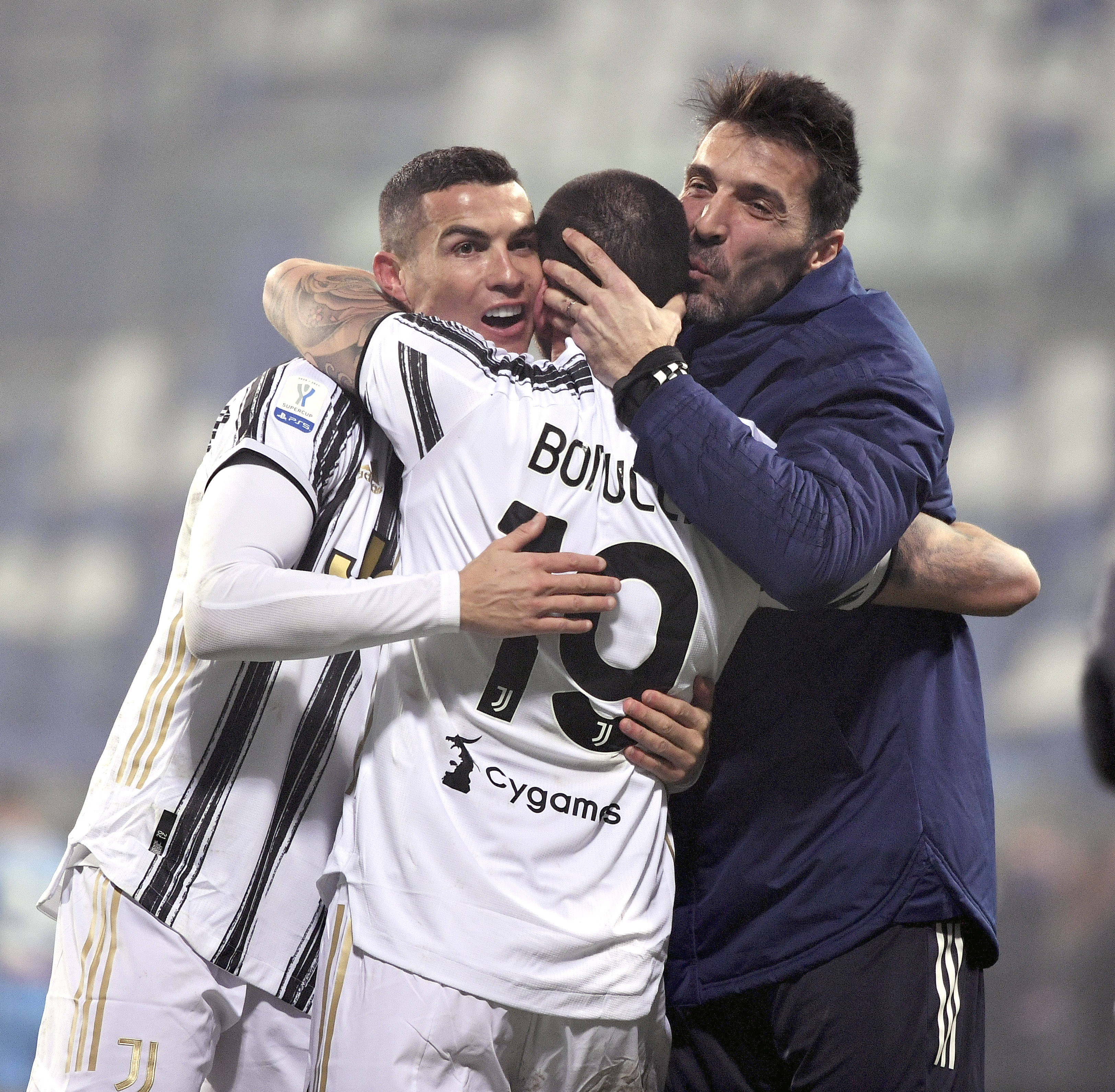 含泪赴欧！樊振东自曝逃离真相，3座大山逼走国乒一哥？